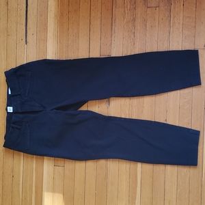 Gap black curvy skinny ankle pant, size 6